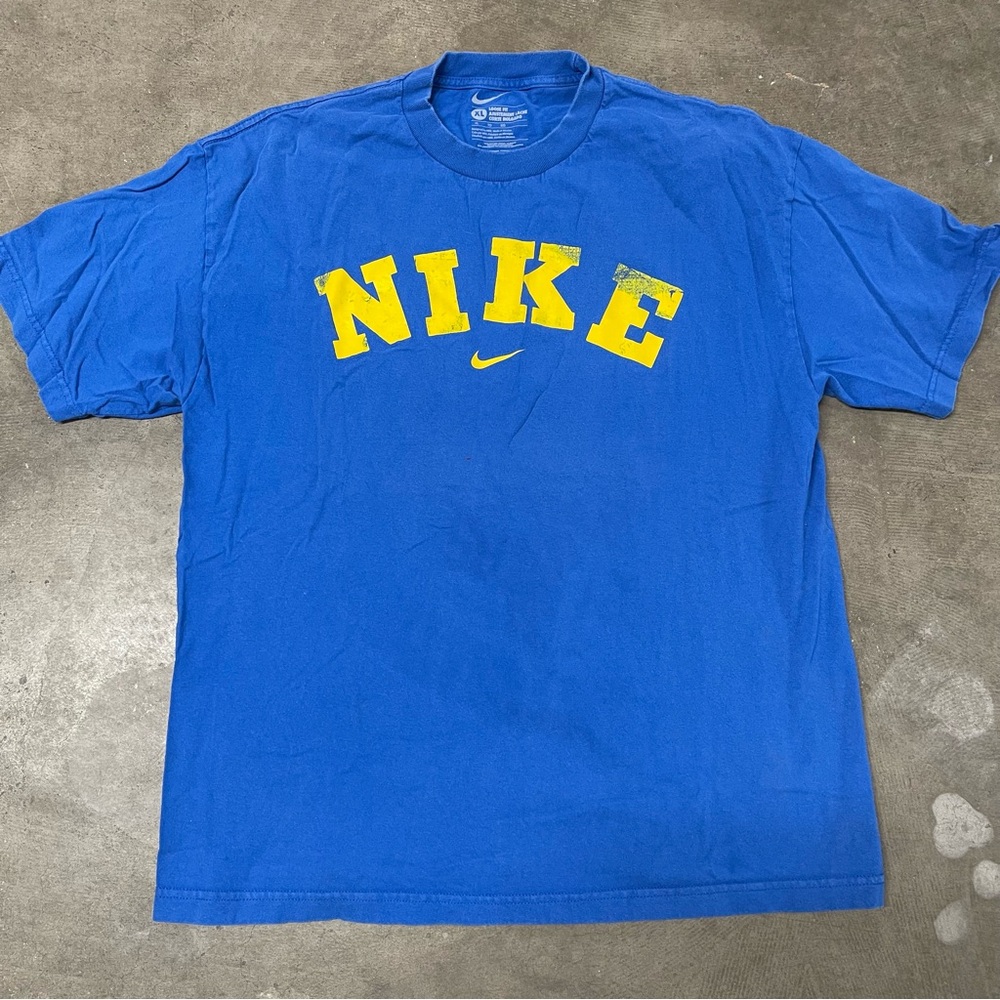Nike Men's Blue T-Shirt